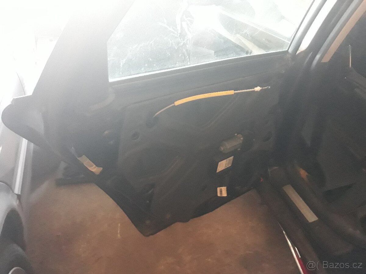 Zadní dveře Audi a4 b7 Avant - 2
