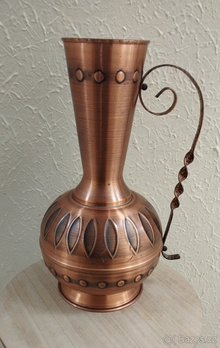 Starý velký těžký měděný džbán 43 cm výška. - 2