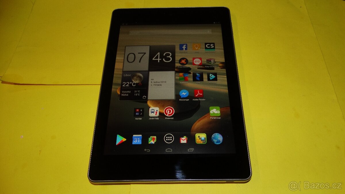 Tablet Acer Iconia TAB A1-810 + pouzdro - 2