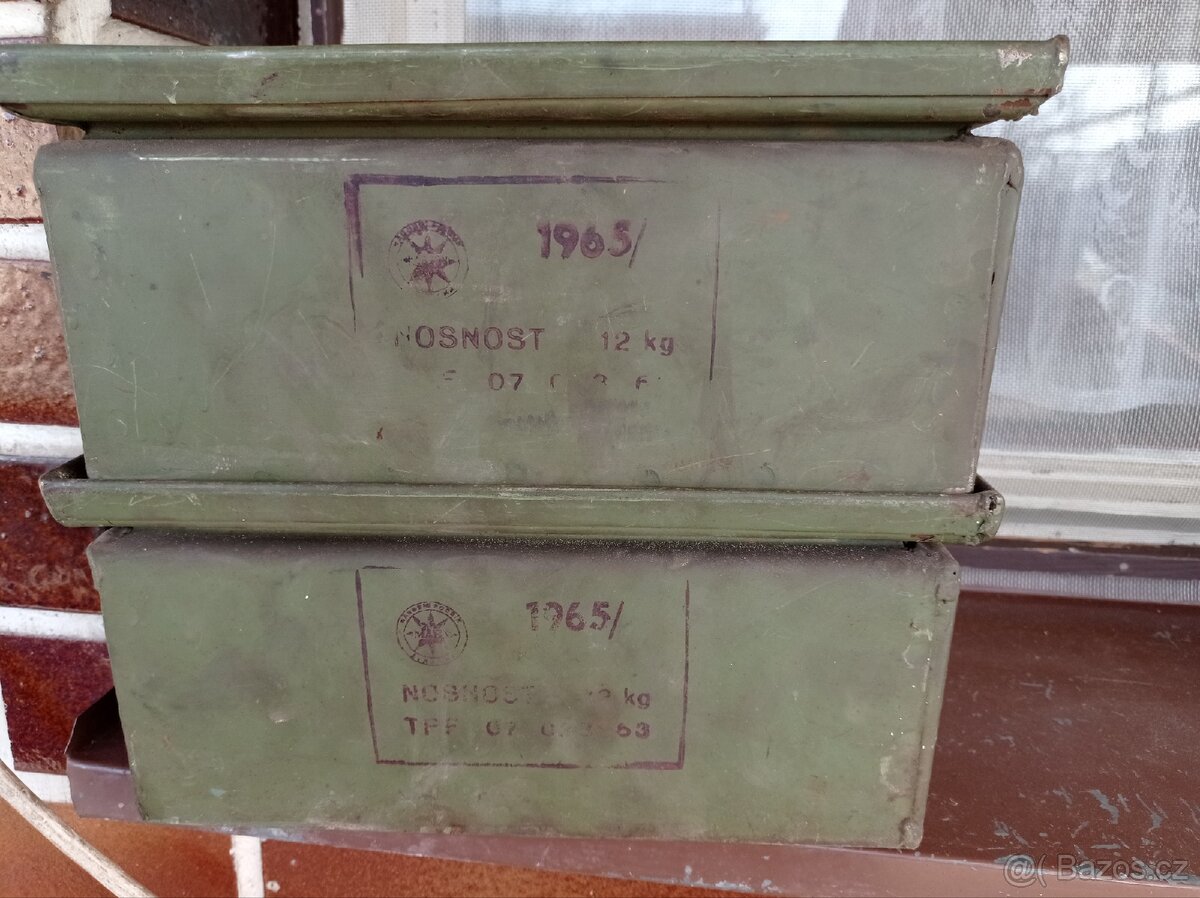 Zásobníky plechové - 2