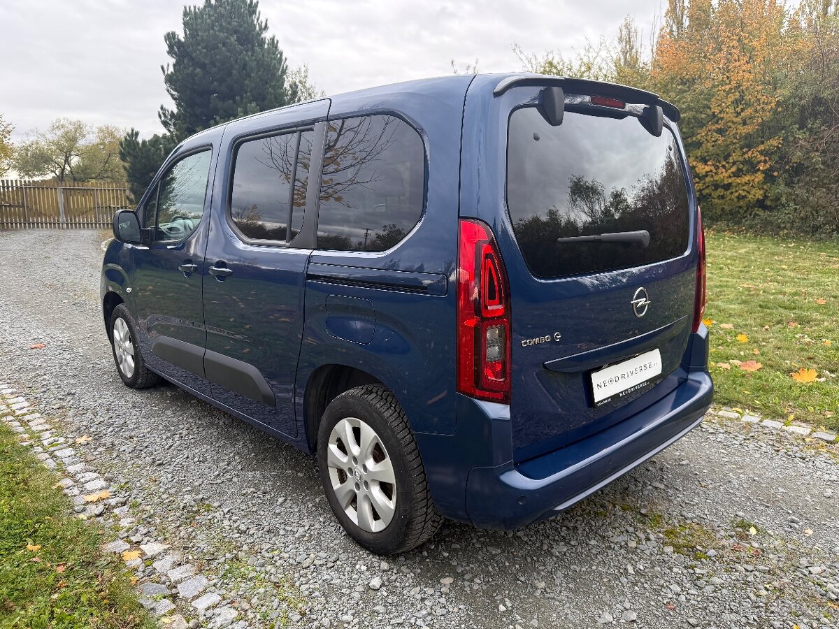 Combo-e Life Elegance - elektro, 100 kW, 2022, SoH 92% - 2