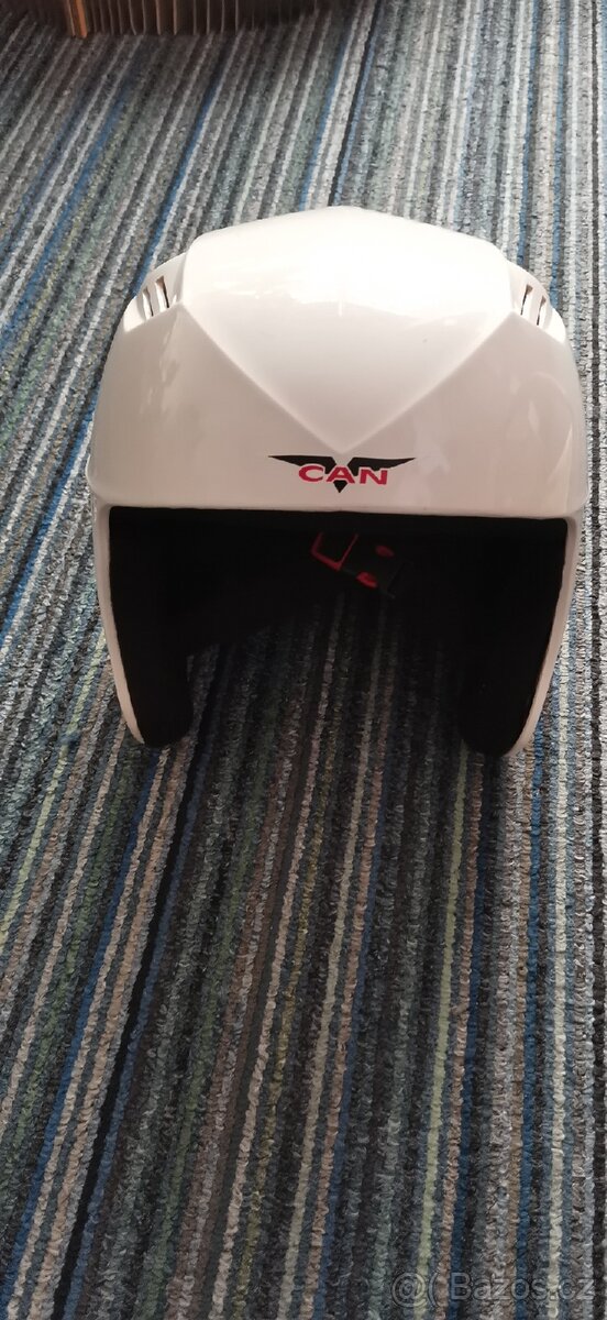 Lyžařská přilba - 2