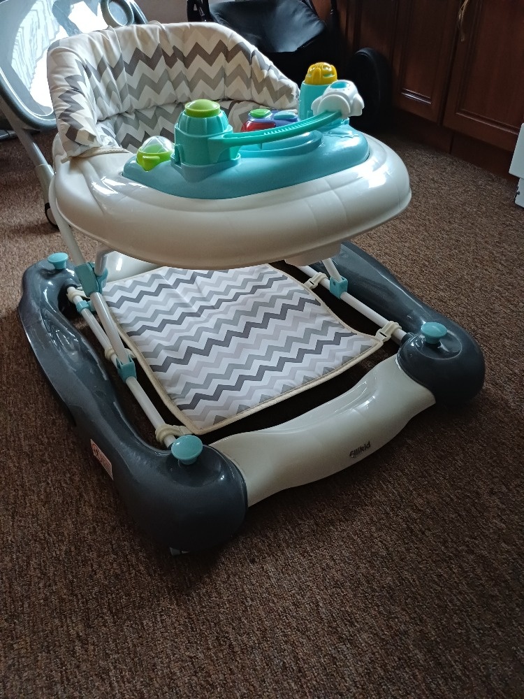 Prodám chodítko Fillikid s houpačkou - 2
