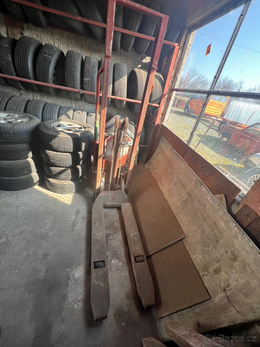 Elektrický paleťák Belet - 2