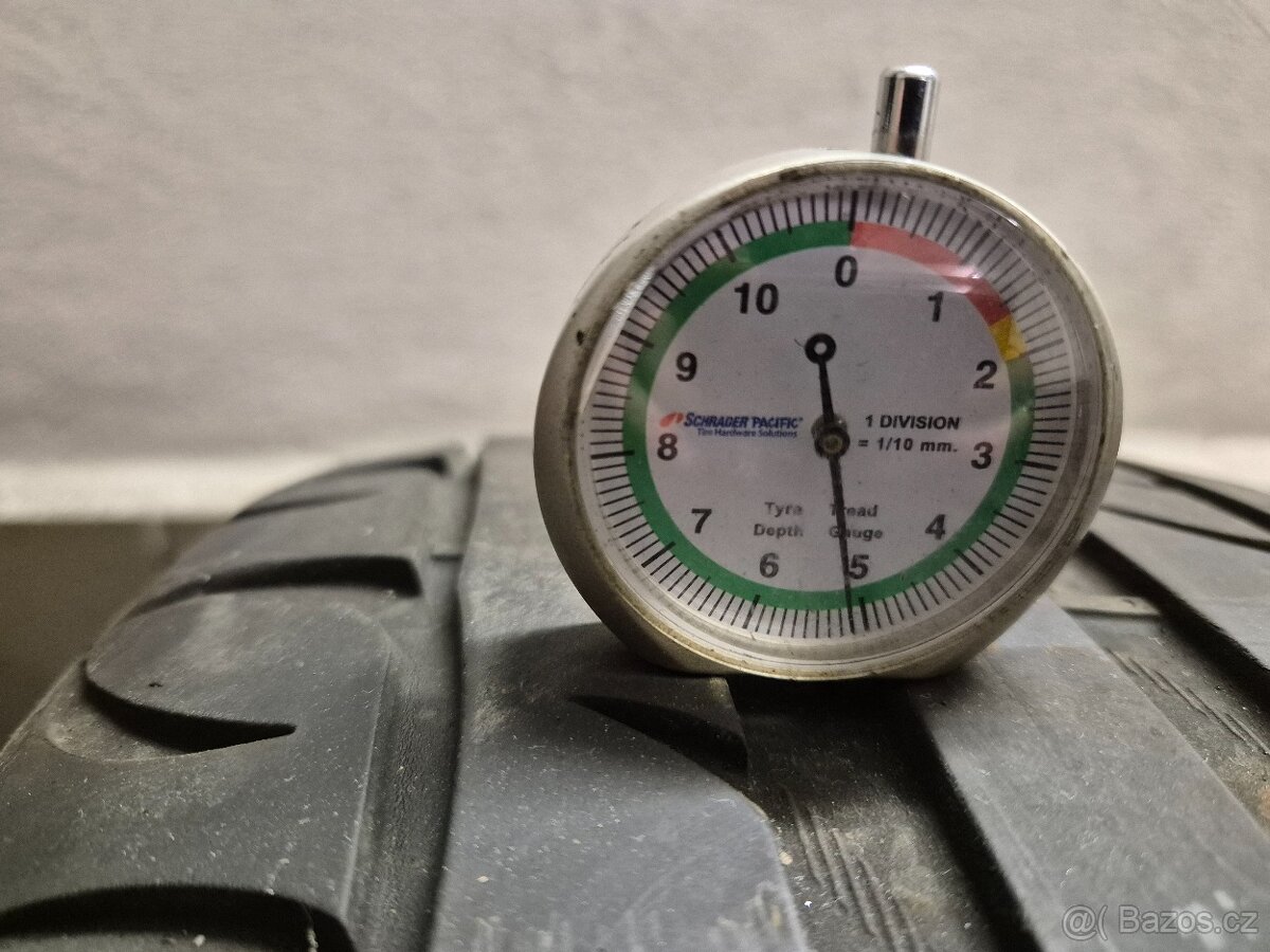 235/40 R18 RIKEN (4,5mm) č.16147/b6 - 2