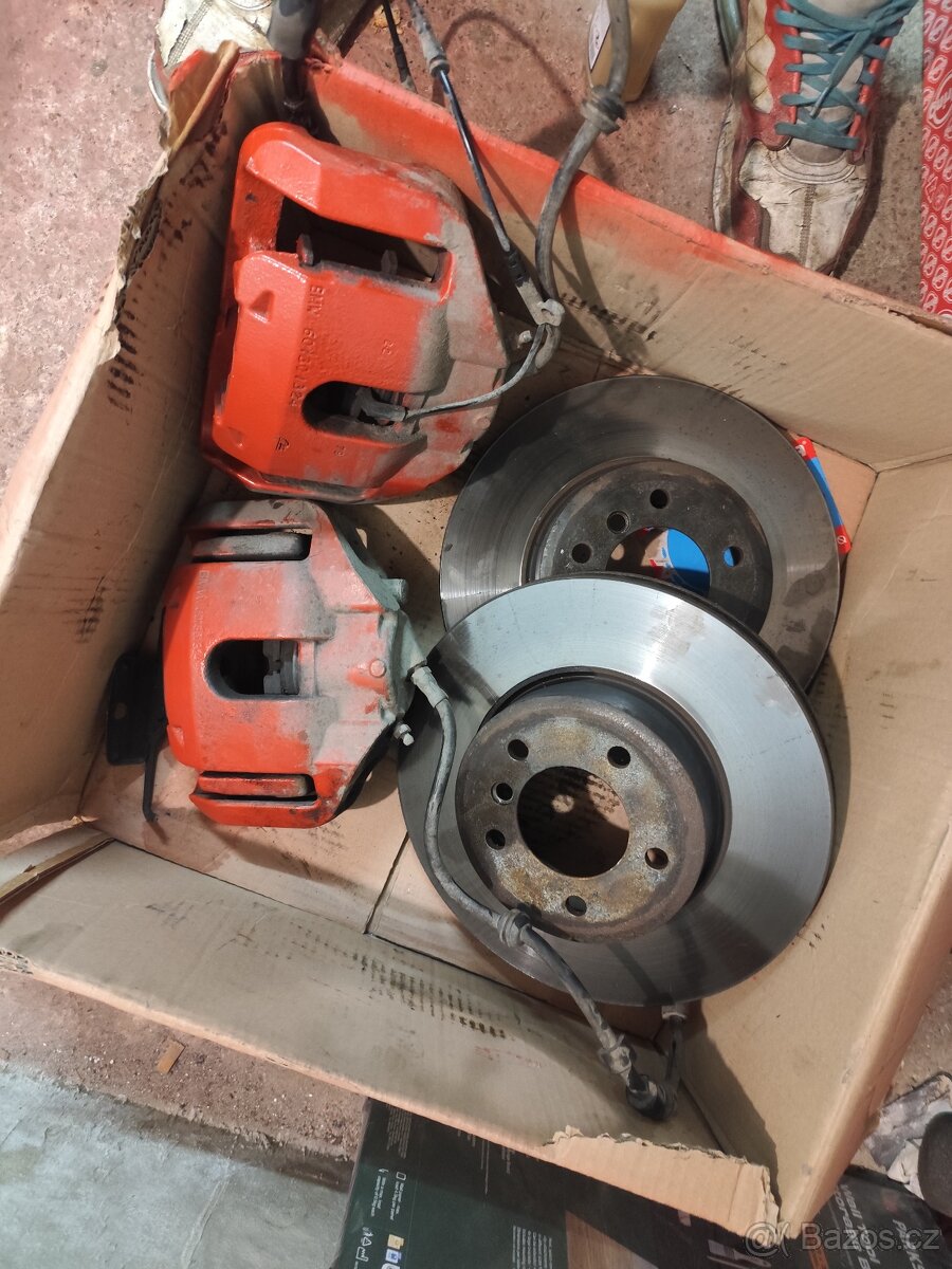 BMW e60 530d přední brzdy - 2