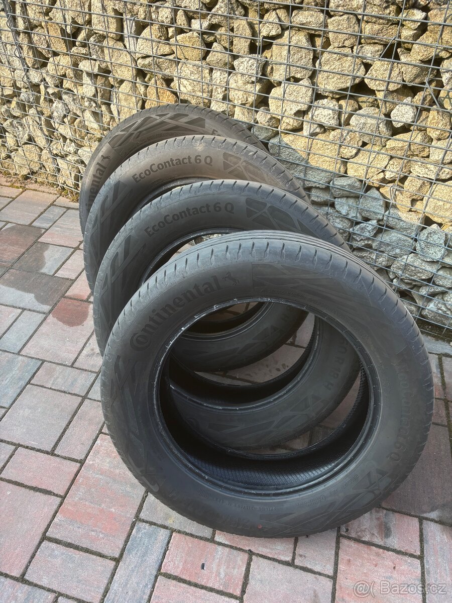 Pneu Continental letní 215/60/18 - 2