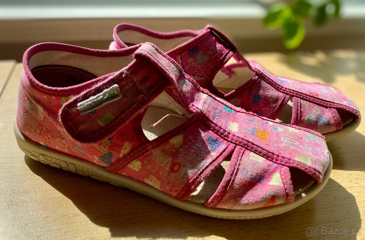 Ciciban - dívčí bačkory - 33 - 2