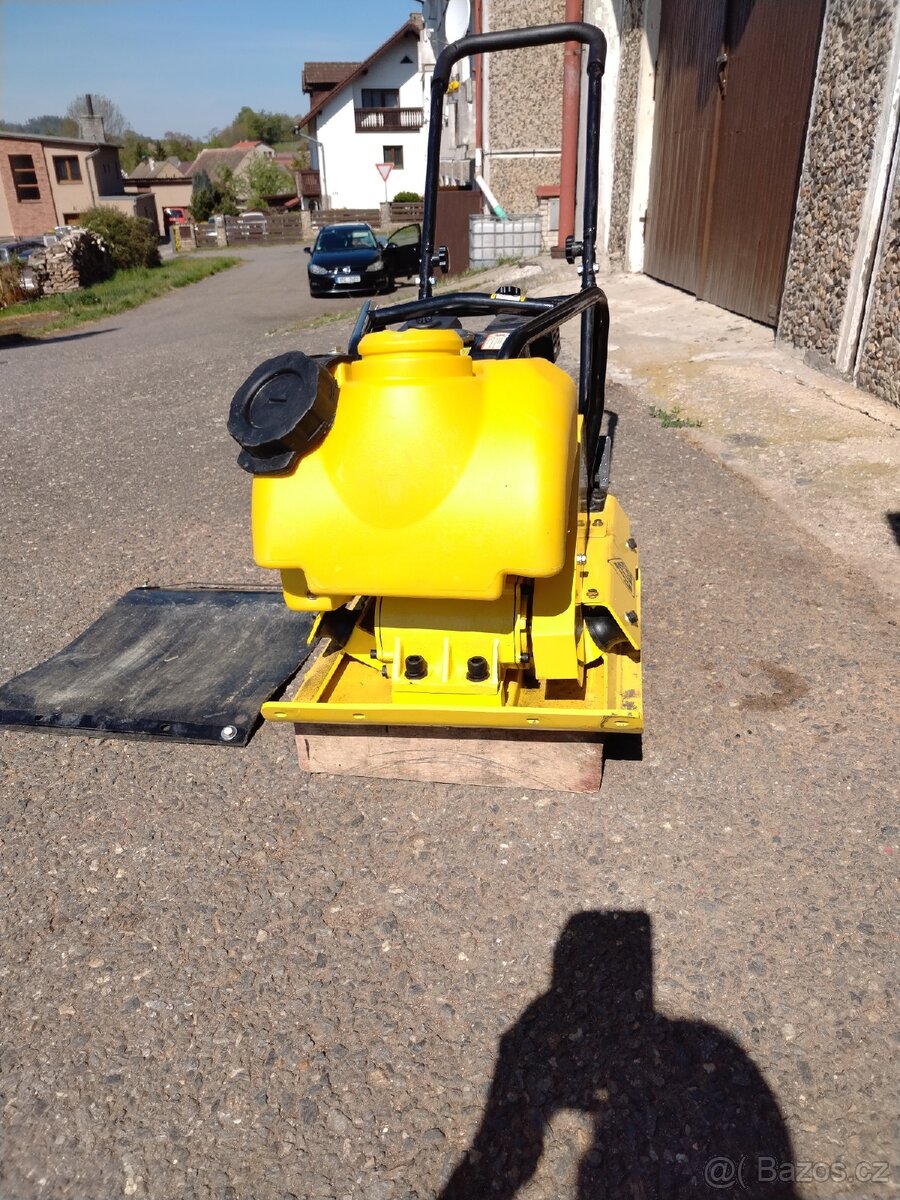 Vibrační deska jcb - 2