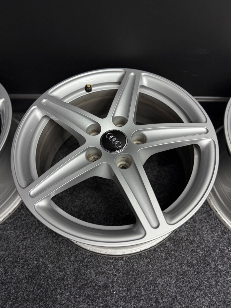 Alu AUDI 5x112 16” 8W0601025EF - 2