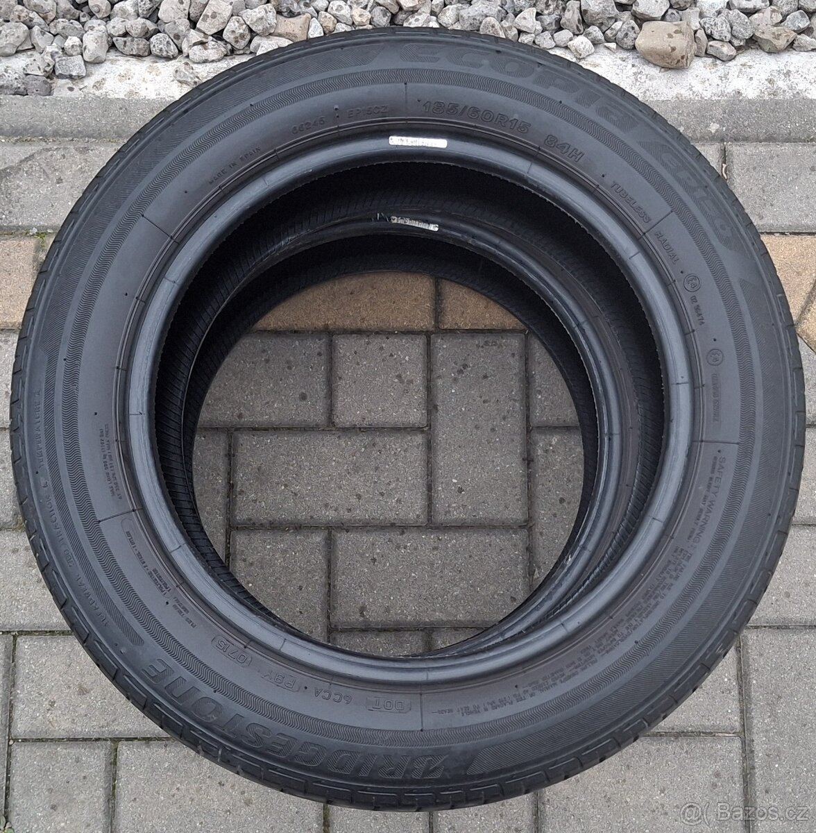 Letní pneu Bridgestone 185/60 R15 - 2
