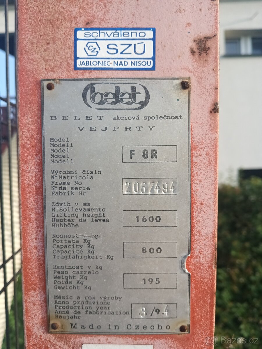 Ruční vysokozdvižný paletak - 2