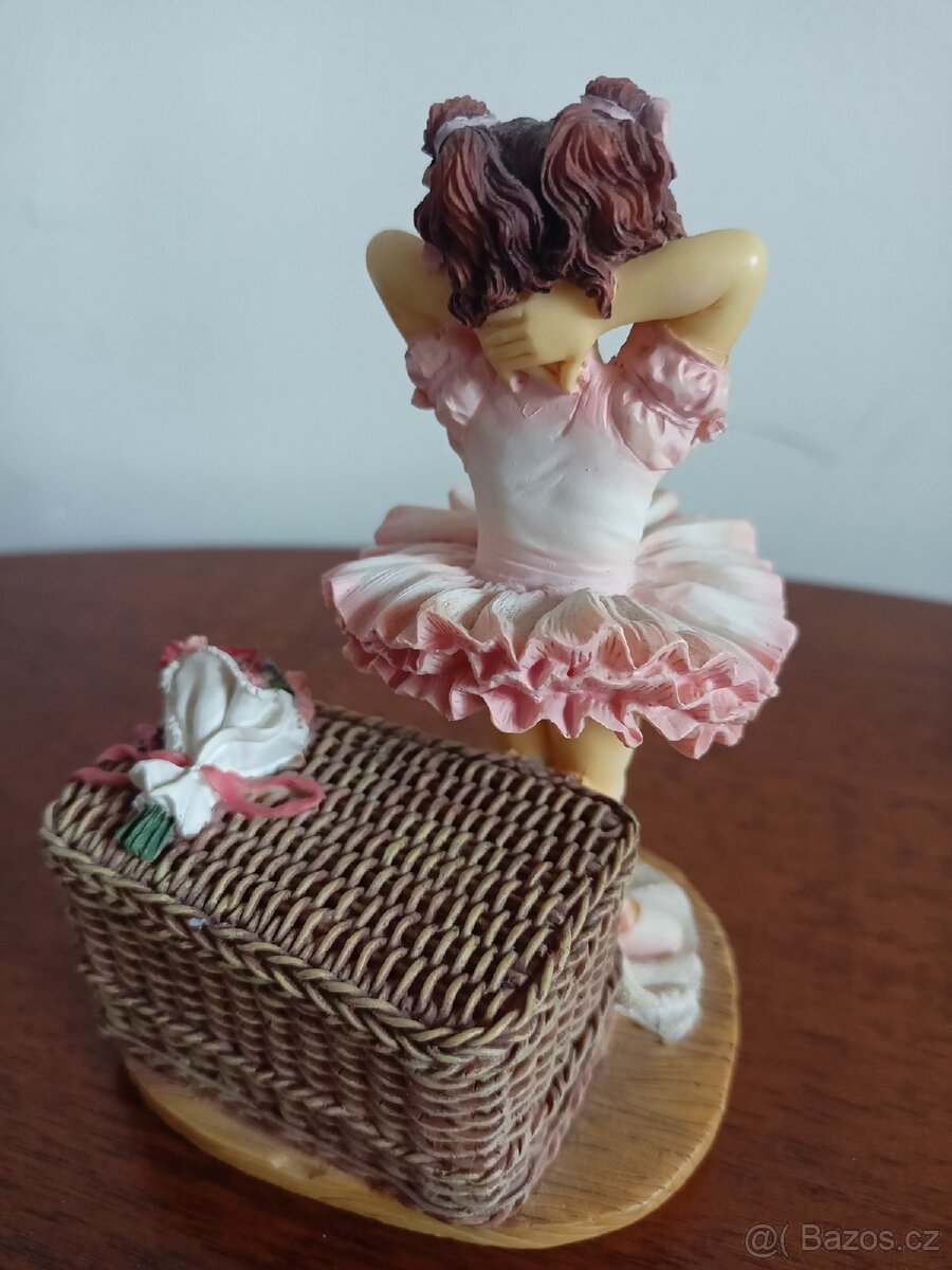 figurka baletka - 2