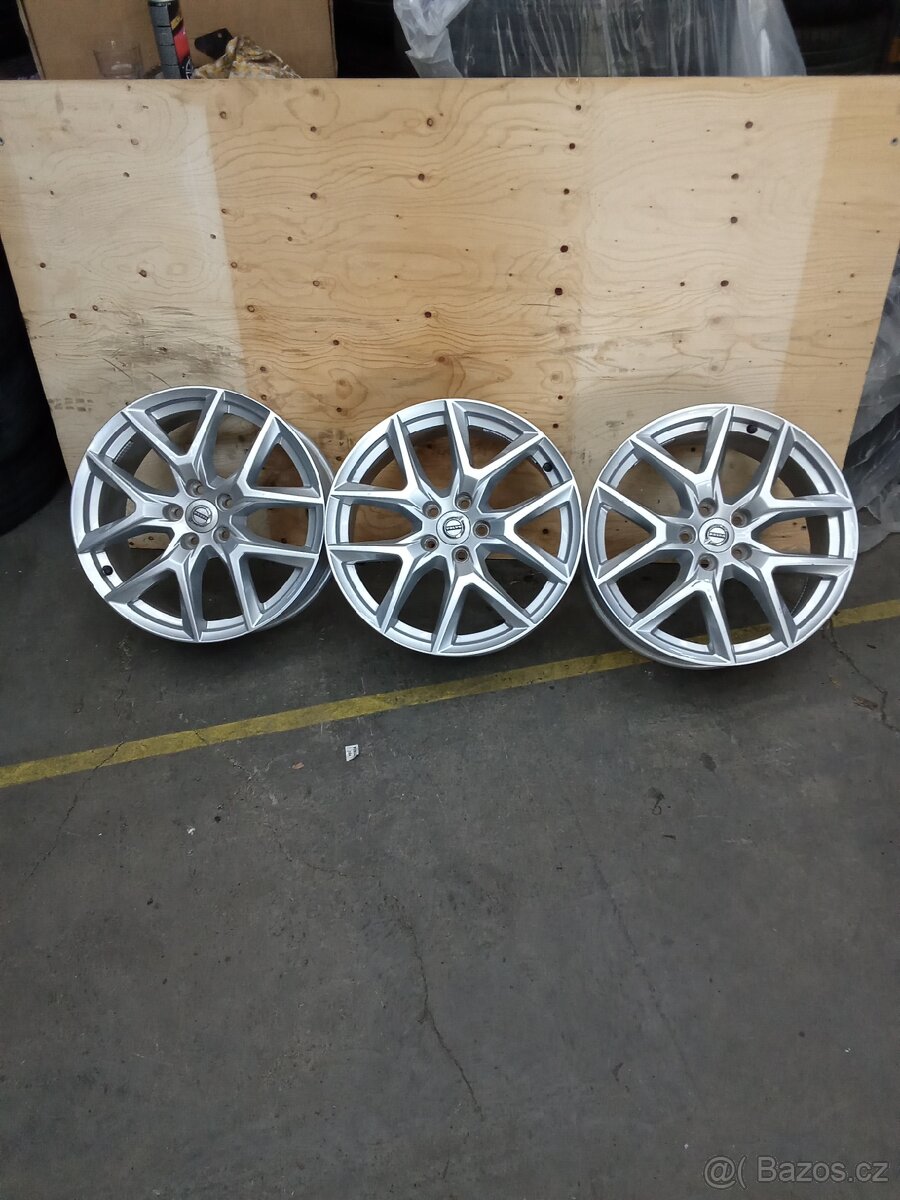 Volvo 5x108 ET50,5 - 2