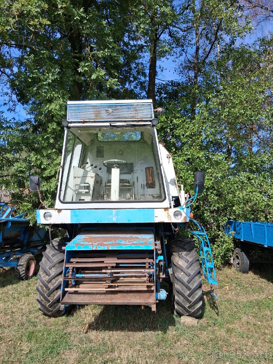 KOMBAJN Fortschritt E 512 - 2