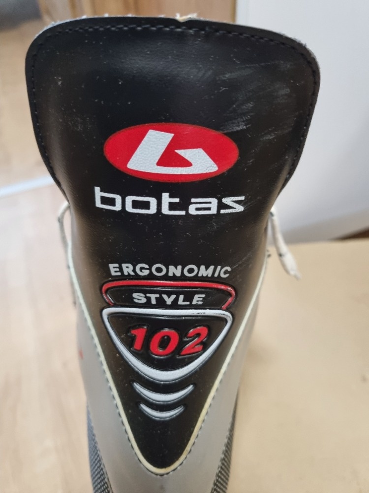 Brusle Botas - 2