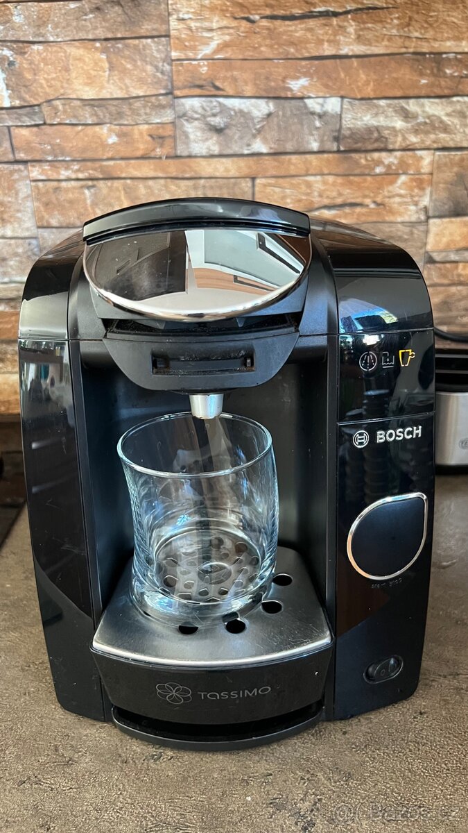 Bosch Tassimo Brita + stojan na kapsle - 2