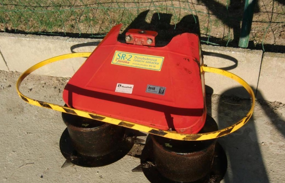 Dvoububnová rotační sekačka SR-2 Mountfield - 2