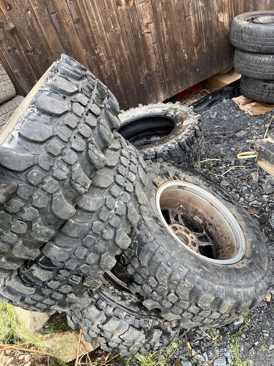 Terénní (offroad) pneumatiky R16