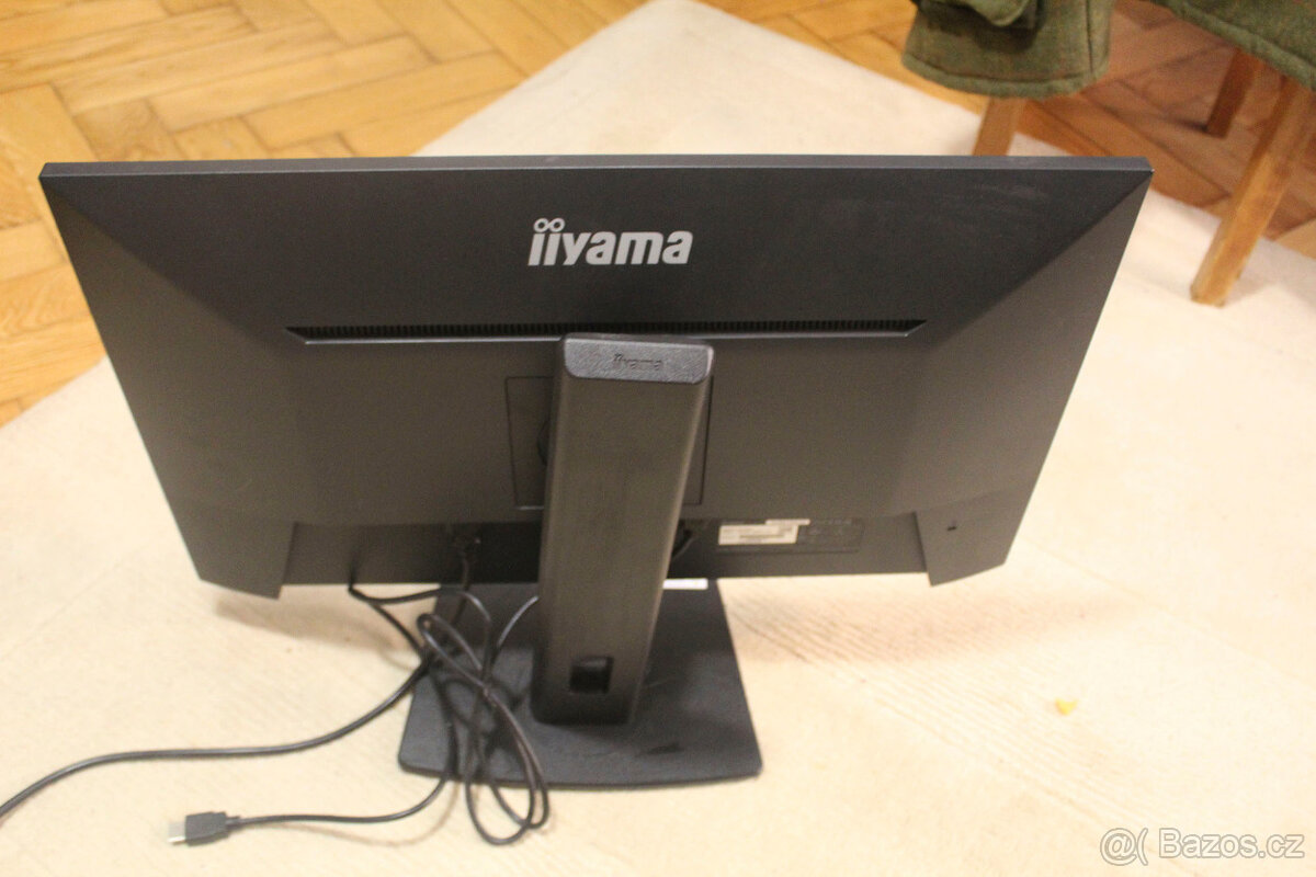 27" monitor iiyama pivot - 2