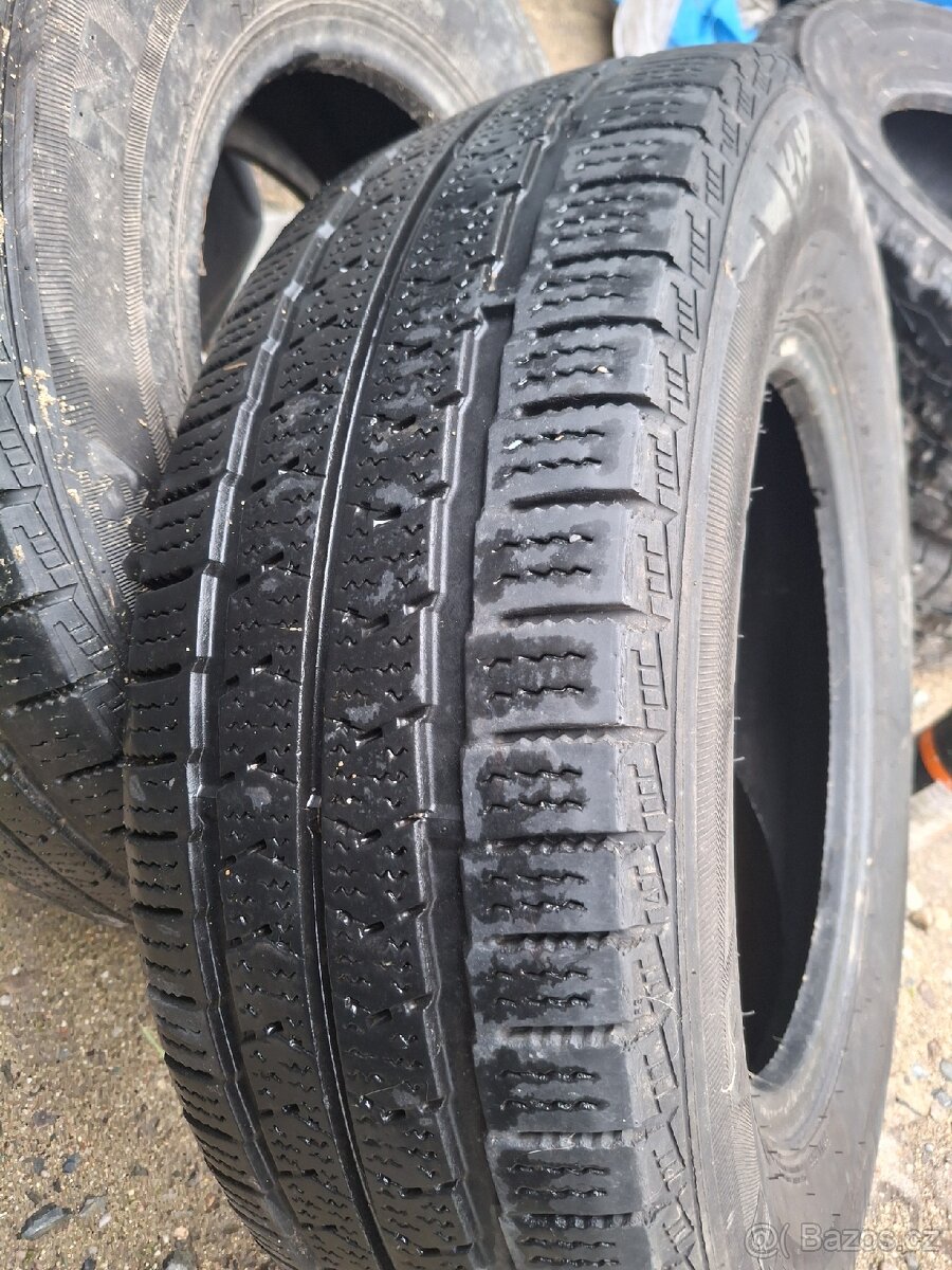 ZIMNÍ PNEU 215/70/15 2ks Nexen - 2