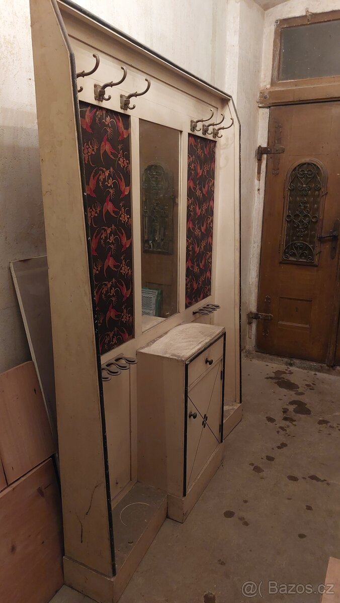 Stěna do chodby - 2