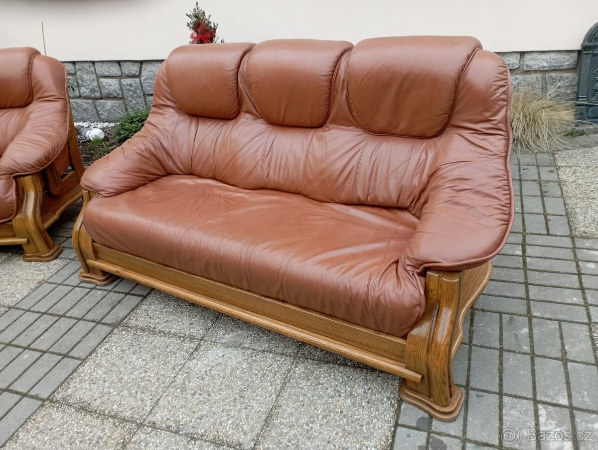Kožená sedací souprava 3+2 s masivním dřevem - 2