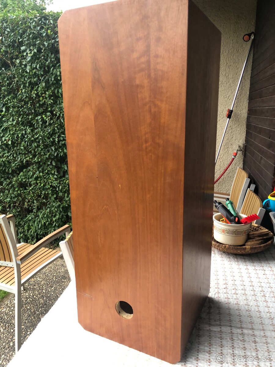 Korpusy na reprosoustavy - 2