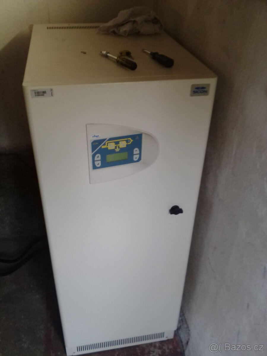 Fotovoltaický, Solární měnič, UPS - 2