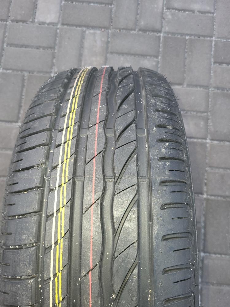 Prodám disk s pneu na Škoda Octavia - 2