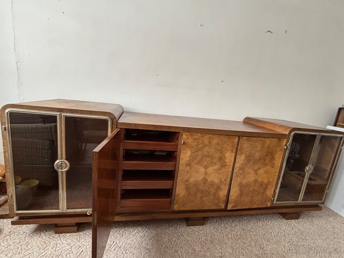 Starožitný nábytek - 2