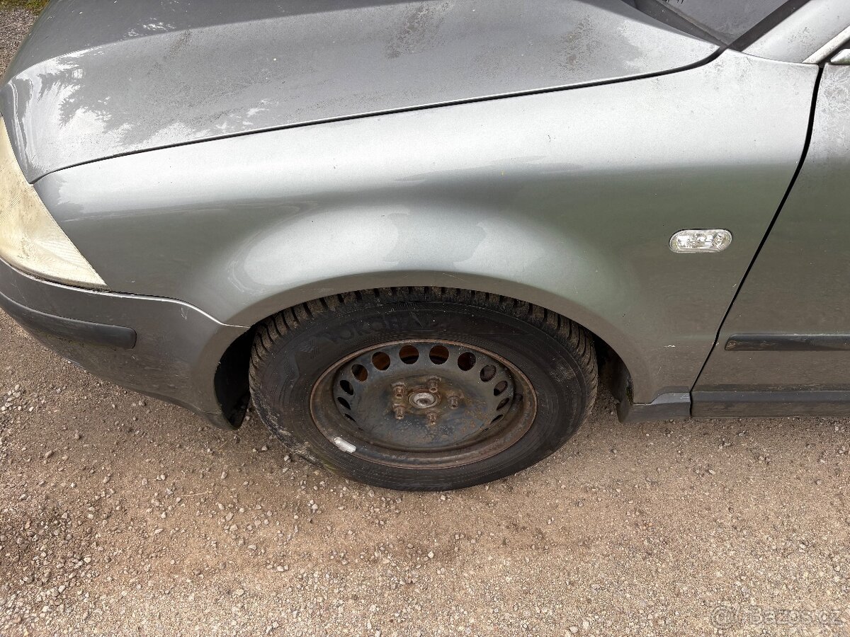 VW PASSAT B5.5 Náhradní díly LD7W 2.0i ALT - 2