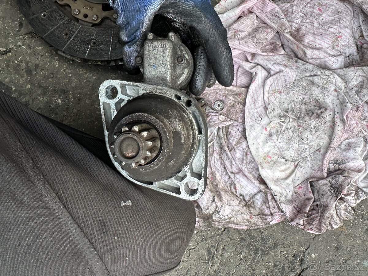 Startér Octavia 2 2.0tdi - 2