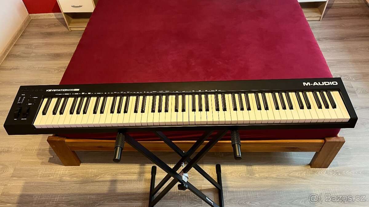 MIDI controller M-Audio Keystation 88 MK3 - 2