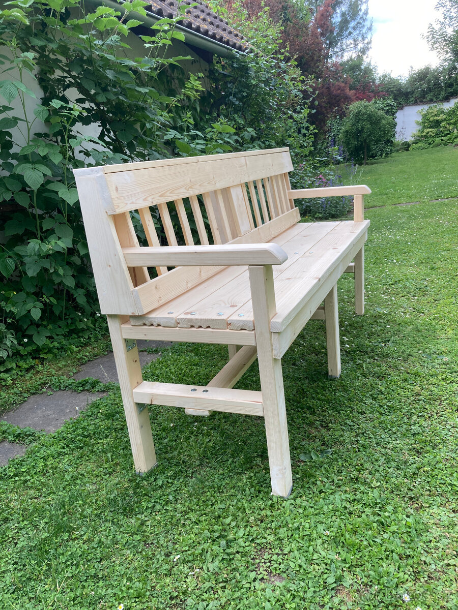 Zahradní lavička - 2