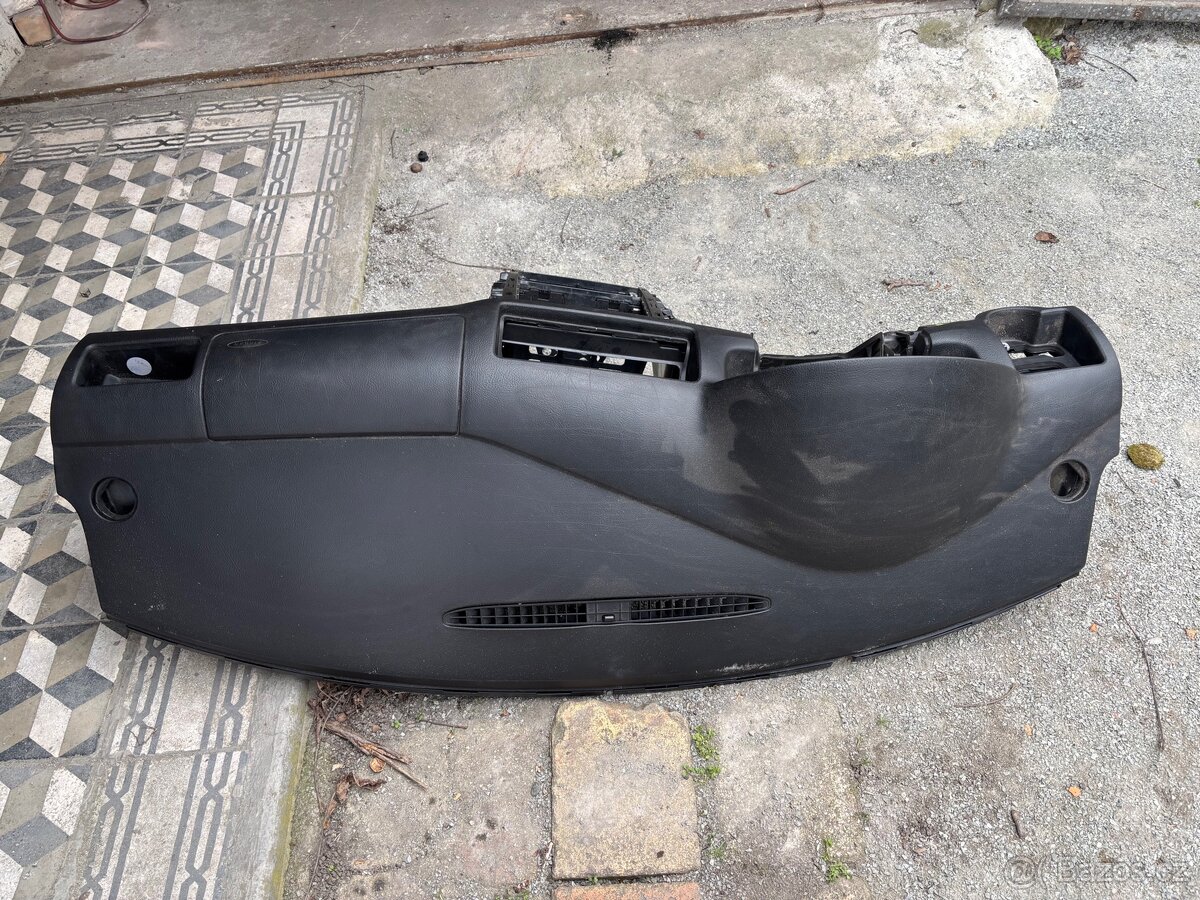 Přístrojová deska - 2