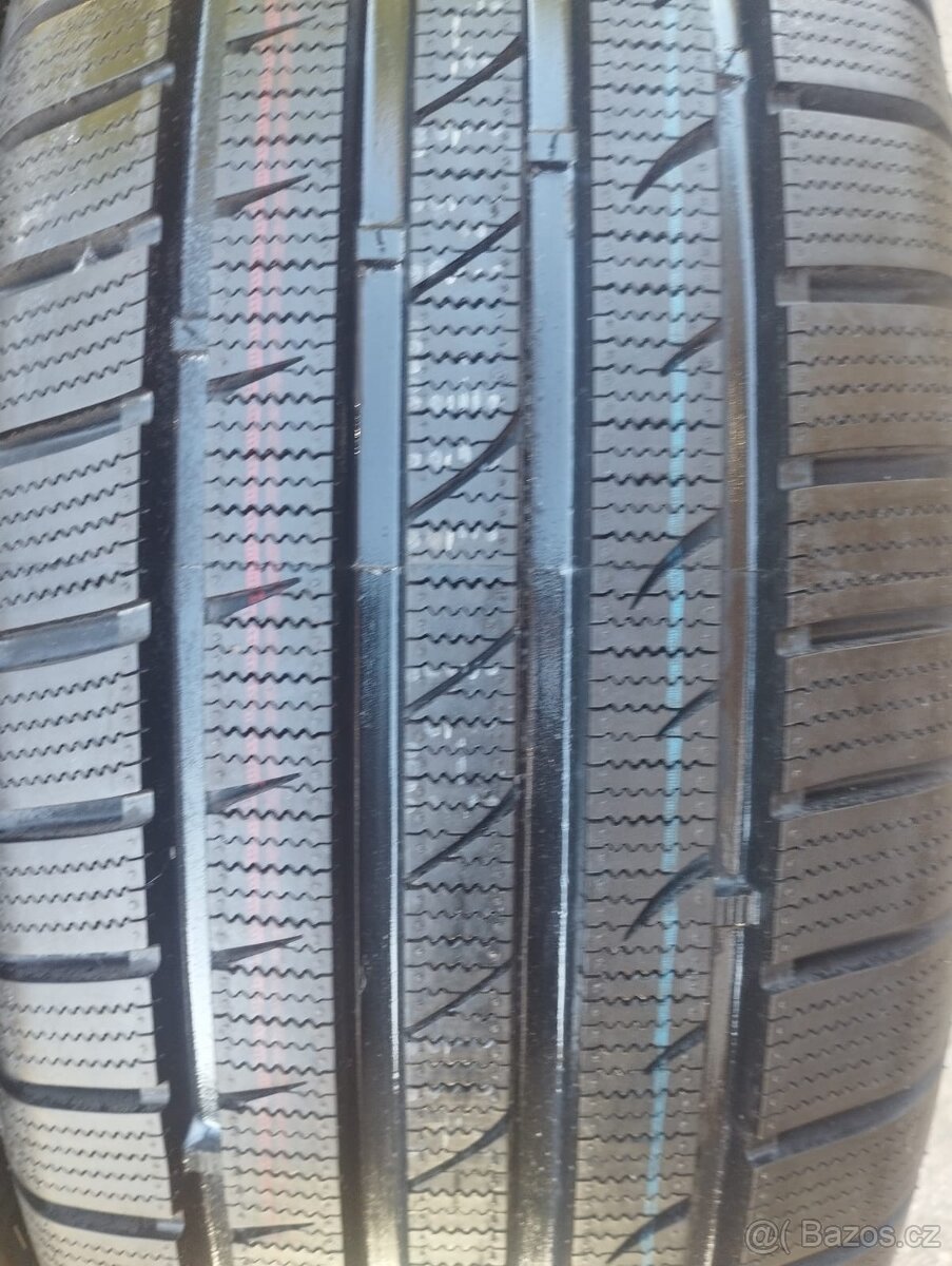 Superia Blue Win UHP 205/55 R17 95V XL - 2