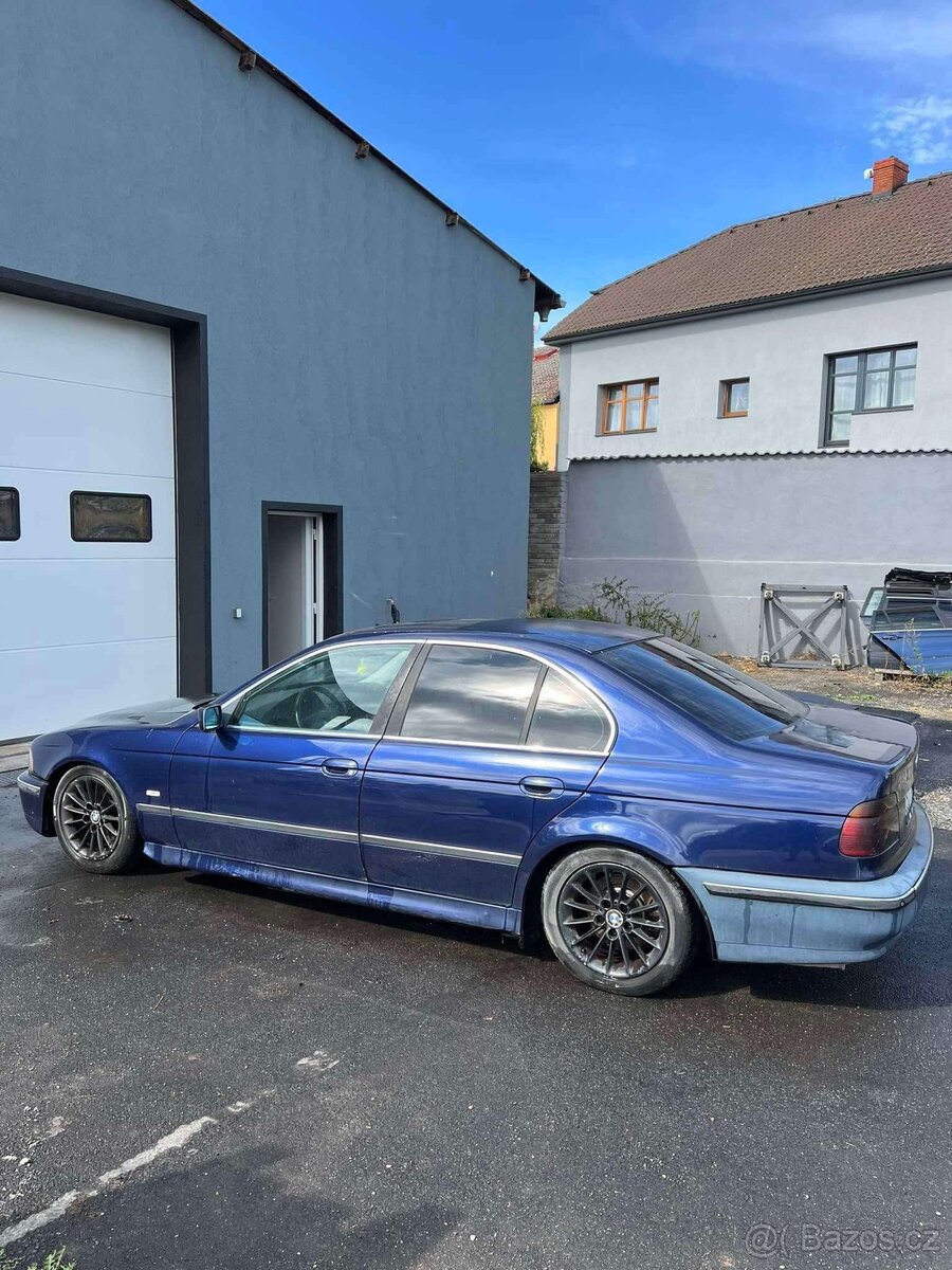 Komplet na náhradní díly-BMW E39 528i m52 142kW - 2