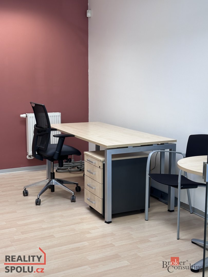 Pronájem, komerční/kanceláře, 13 m2, Na Okrouhlíku 1708/25, - 2