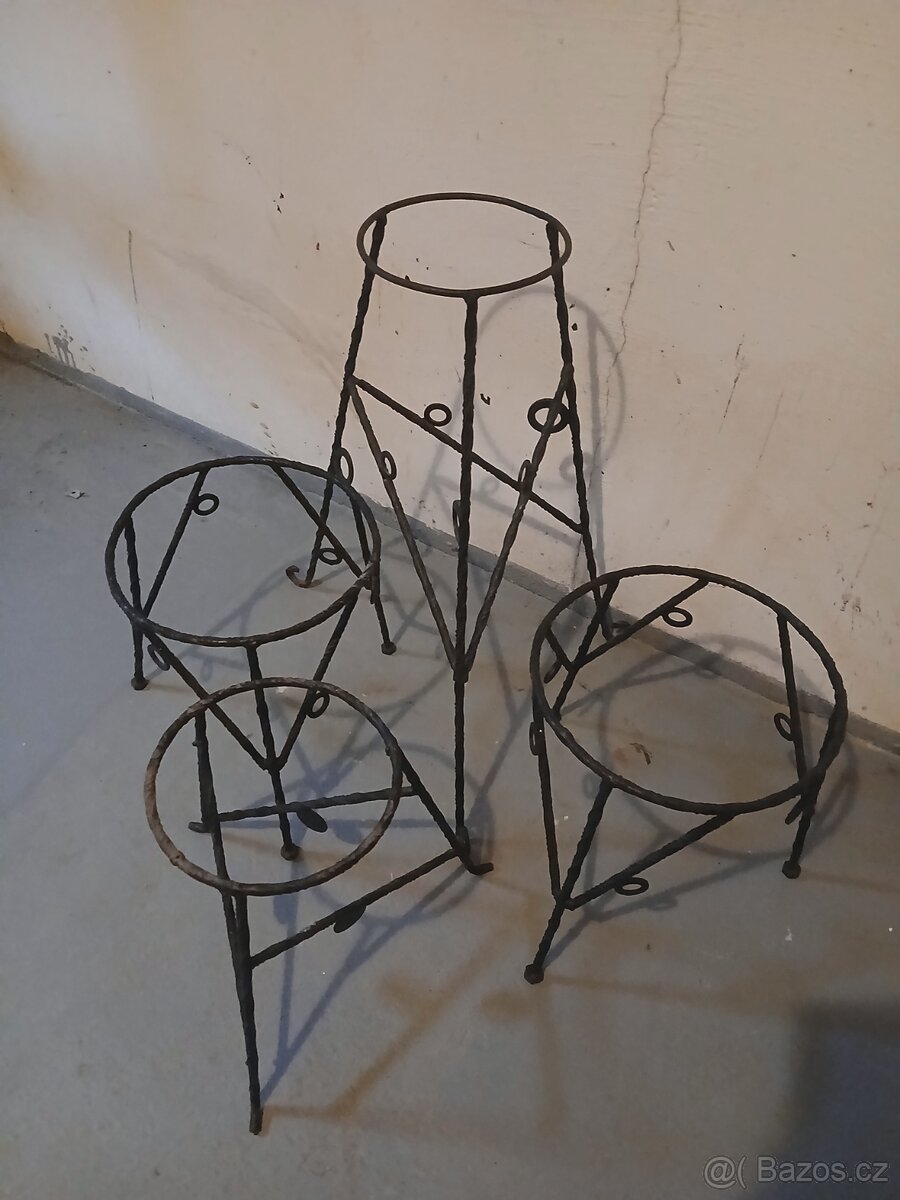 Stojany na květiny - 2