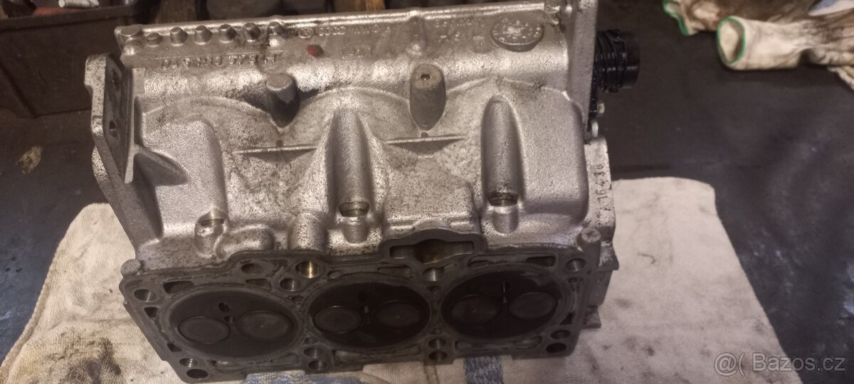 Hlava motoru ŠKODA Fabia II / Romster - 2