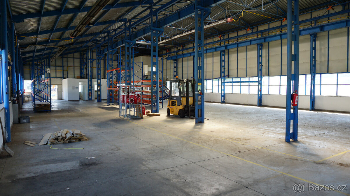 výrobní hala 600m2, skladovací prostor - 2