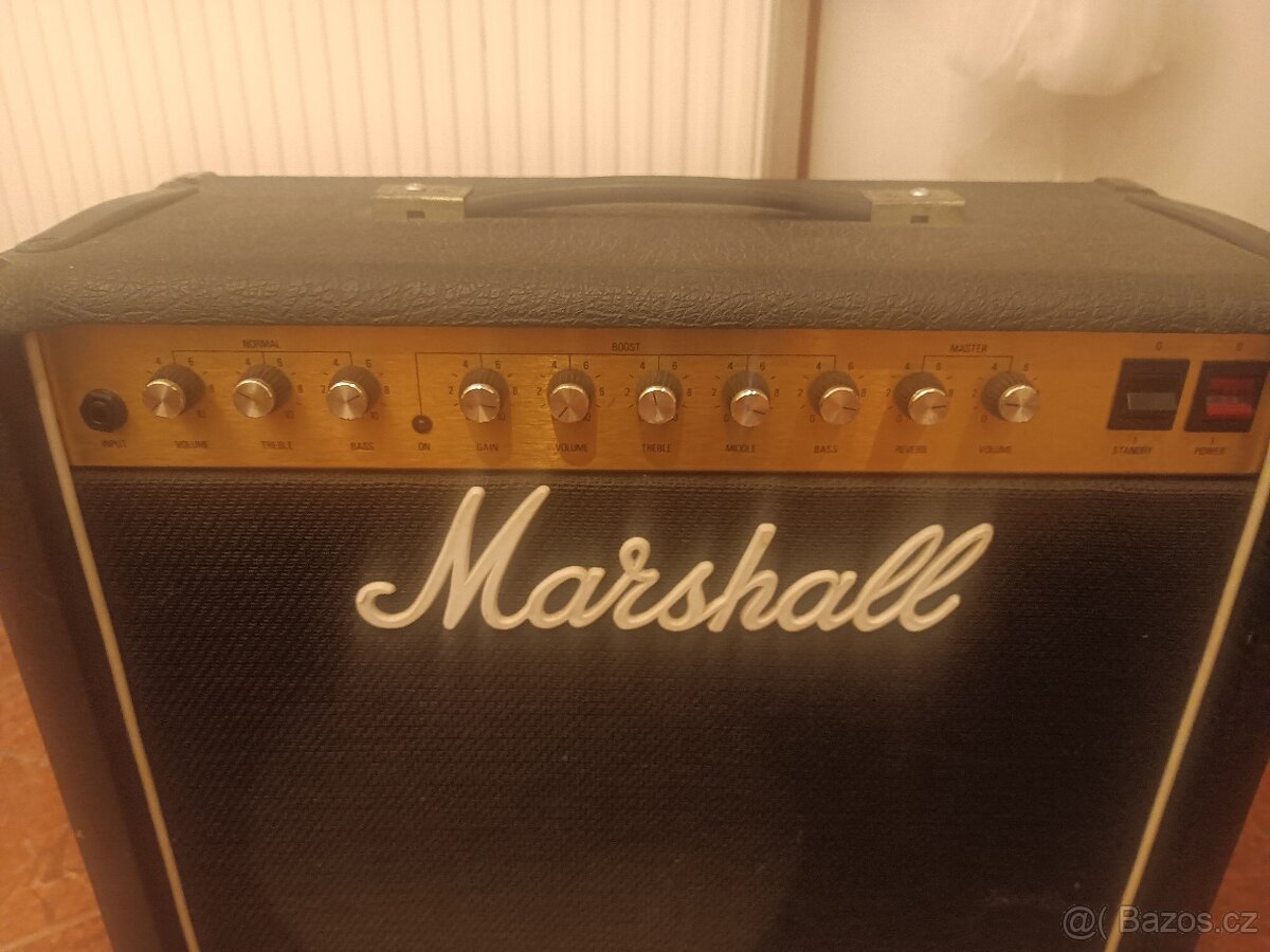Marshall JCM 800 - 2