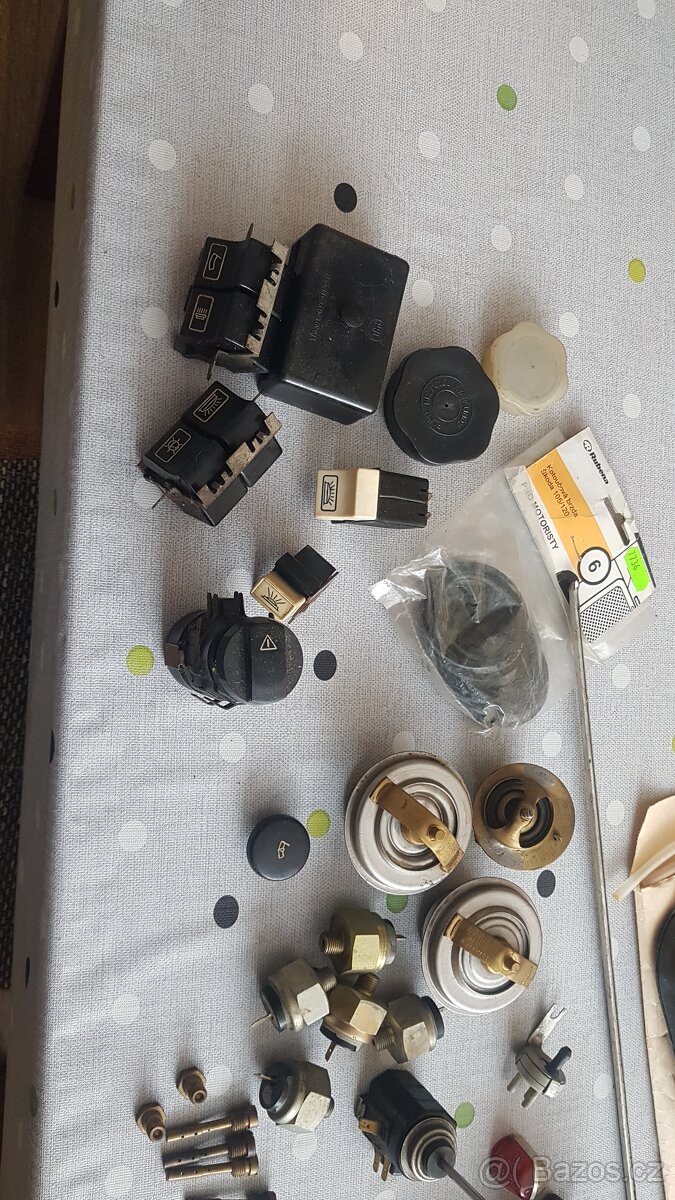 díly na Škoda 1000MB,100,120... - 2