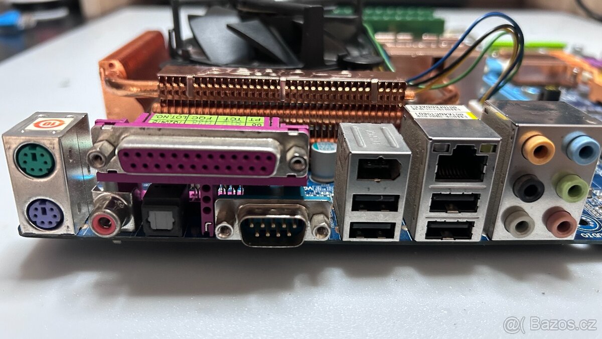 GigaByte GA-965P-DQ6, 4-core procesor, 4GB RAM - 2