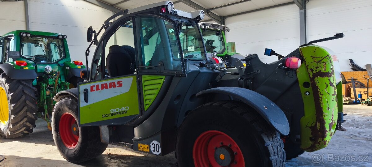 Claas Scorpion 9040 - 2