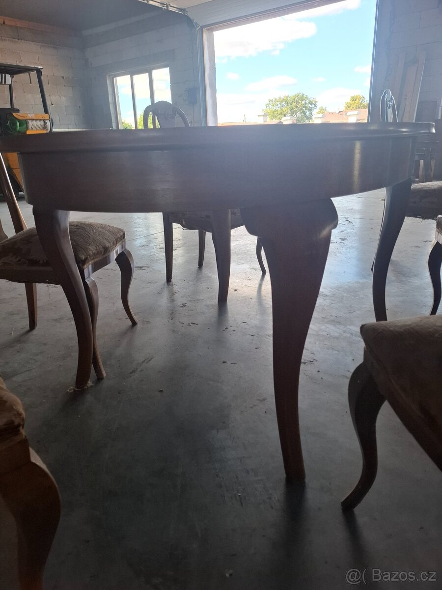 Prodám Starožitný nábytek - 2