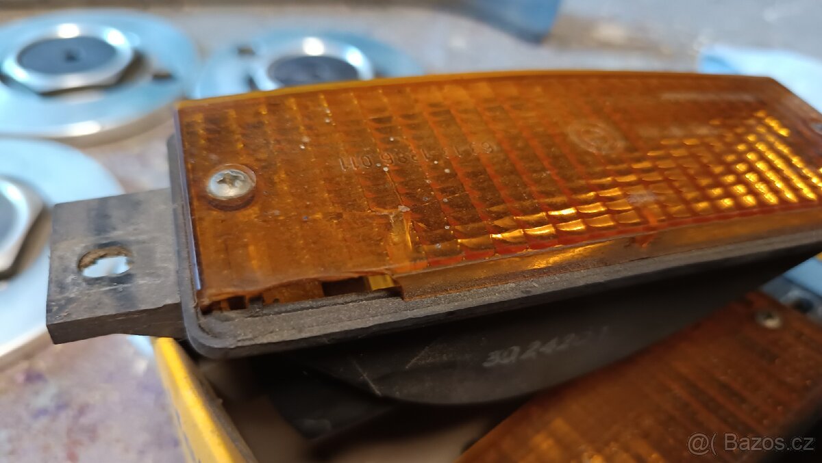 Přední blinkry Bmw e30 Plasťák - 2
