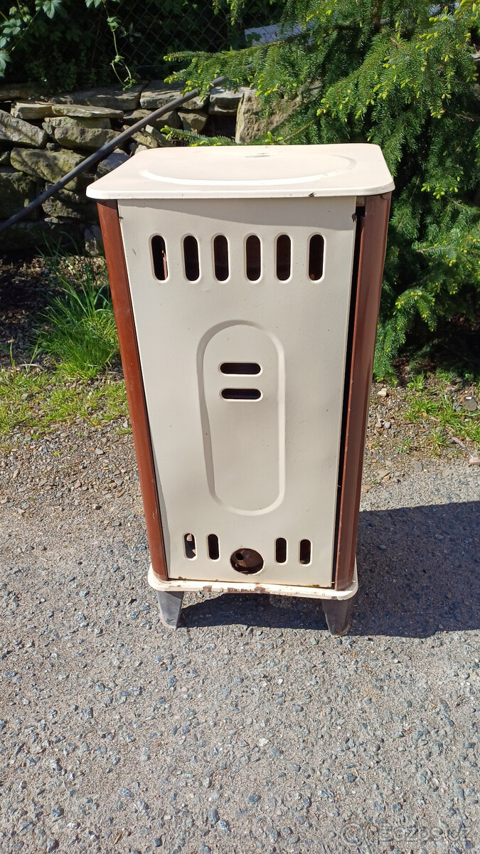 Piliňáky - kamna na piliny - 2