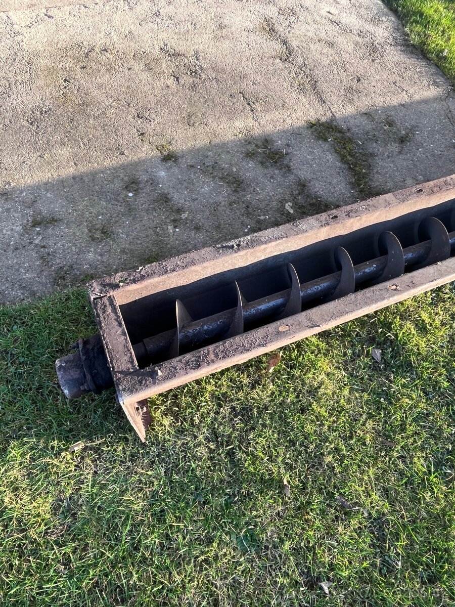 Šnek na uhlí s motorem - 2